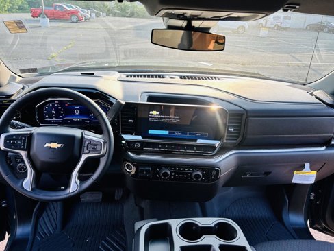 New 2025 Chevrolet Silverado 1500 LT w/ Z71 Off-Road Package image 38