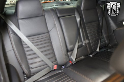 Used 2014 Dodge Challenger R/T image 16