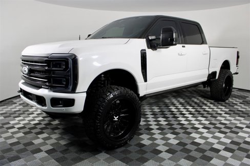 Used 2025 Ford F350 Platinum image 4