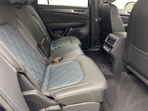 Used 2025 Volkswagen Atlas Cross Sport SEL Premium R-Line image 40