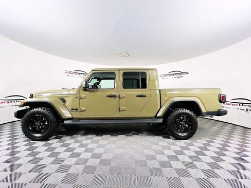 New 2025 Jeep Gladiator Sport image 5