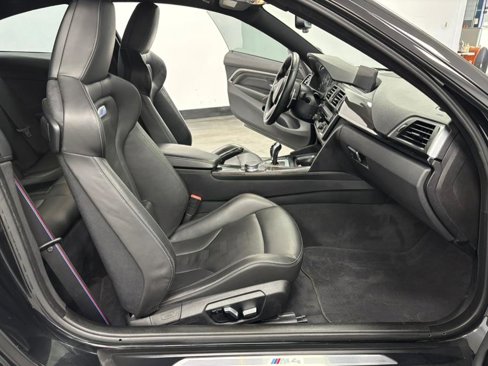 Used 2017 BMW M4 Competition image 30