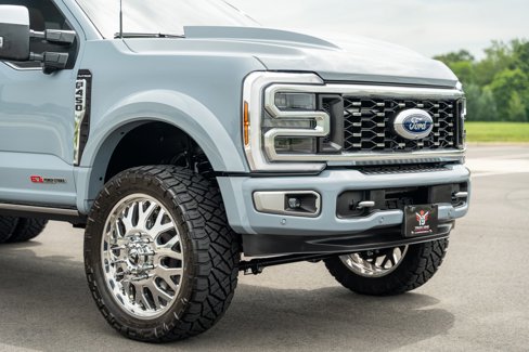 Used 2024 Ford F450 Platinum w/ FX4 Off-Road Package image 18