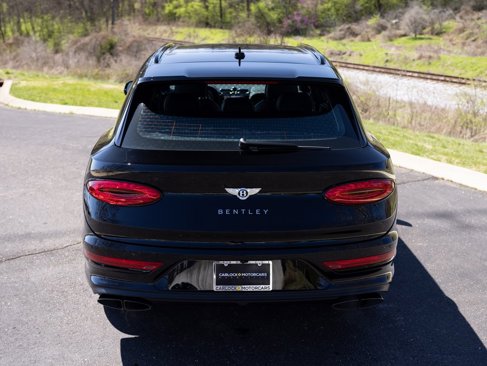 New 2025 Bentley Bentayga image 10