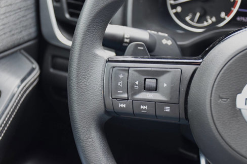 Used 2021 Nissan Rogue S image 22