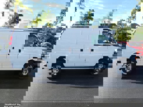 Used 2023 Chevrolet Express 2500 w/ Driver Convenience Package image 2
