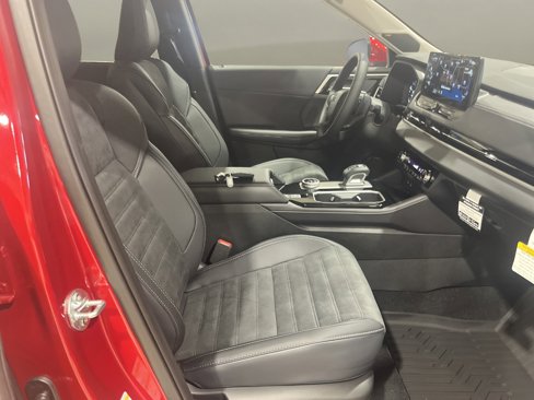 New 2025 Mitsubishi Outlander SEL image 14
