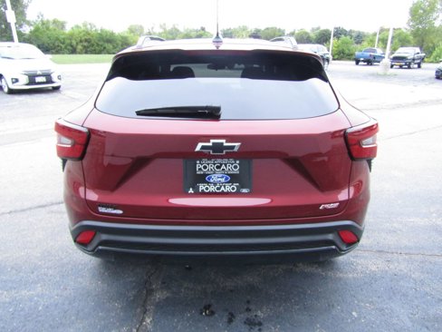 Used 2025 Chevrolet Trax RS w/ Driver Confidence Package image 6