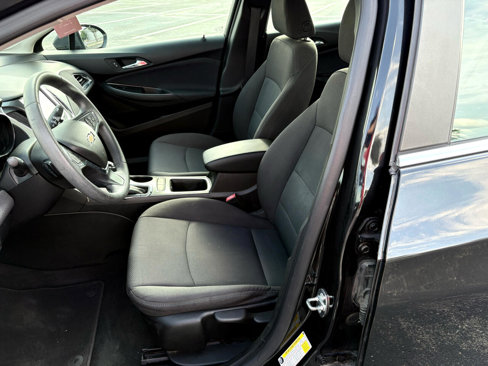 Used 2018 Chevrolet Cruze LT image 34