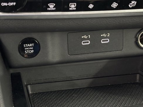 Used 2025 Nissan Rogue SV image 25