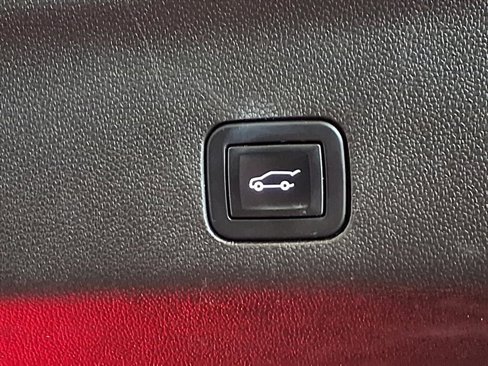 Used 2023 Cadillac Escalade ESV Premium Luxury image 7