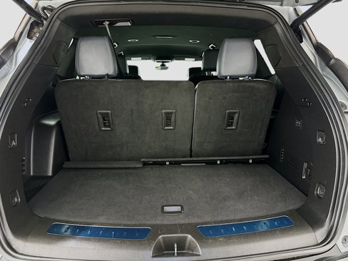 Used 2024 Buick Enclave Premium image 31