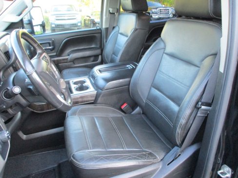 Used 2015 GMC Sierra 2500 Denali w/ Snow Plow Prep Package image 12