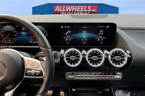 Used 2023 Mercedes-Benz GLA 250 4MATIC image 6