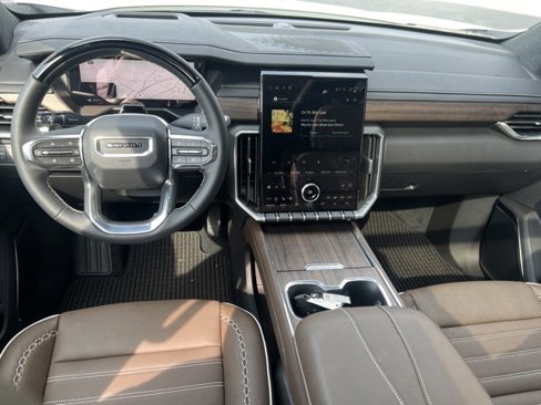 Used 2026 GMC Acadia Denali Ultimate image 16