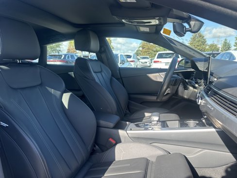Used 2025 Audi A5 2.0T Premium Plus image 5