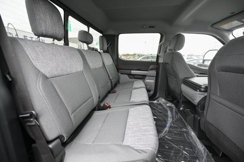 New 2025 Ford F250 XLT w/ Black Appearance Package image 22