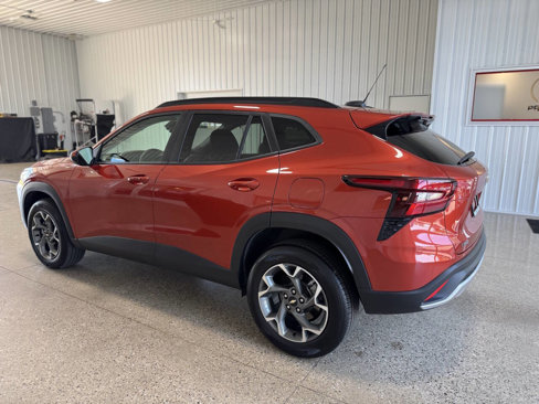 Used 2024 Chevrolet Trax LT w/ Driver Confidence Package image 19