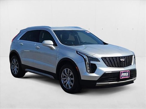 Used 2020 Cadillac XT4 Premium Luxury image 3