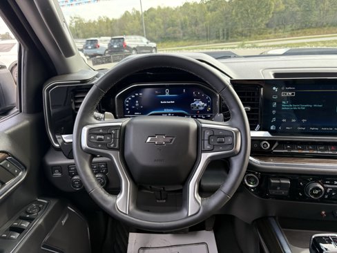 Used 2024 Chevrolet Silverado 1500 LT Trail Boss w/ LT Trail Boss Premium Package image 35