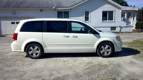 Used 2013 Dodge Grand Caravan SE image 11