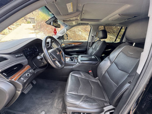 Used 2017 Cadillac Escalade ESV Premium Luxury image 16