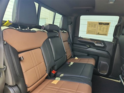 Used 2024 Chevrolet Silverado 3500 High Country image 29