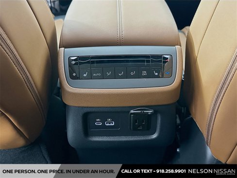 New 2025 Nissan Pathfinder Platinum image 27