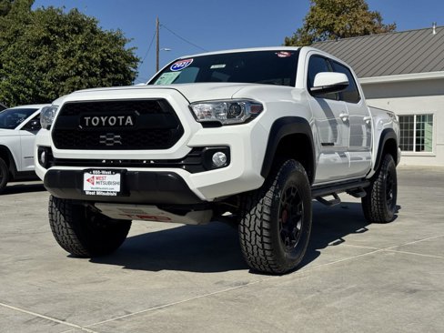 Used 2021 Toyota Tacoma TRD Off-Road image 7