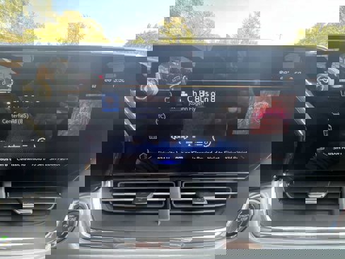 New 2026 Chevrolet Trax LT w/ Sunroof Package image 13