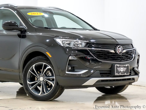 Used 2023 Buick Encore GX Select w/ Safety Package II image 2