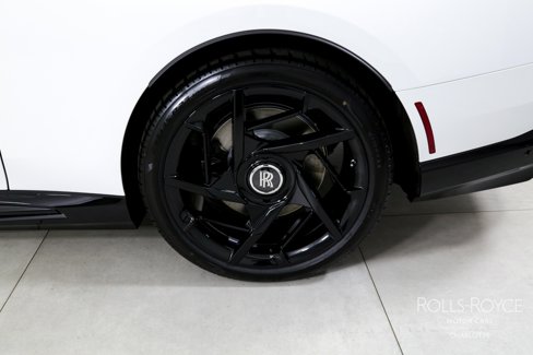 New 2025 Rolls-Royce Spectre Black Badge image 35