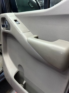 Used 2018 Nissan Frontier SV image 26
