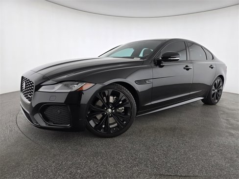Certified 2024 Jaguar XF R-Dynamic SE image 1