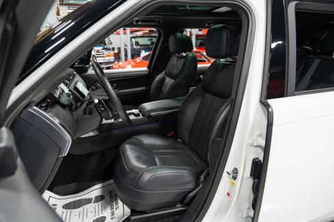 Used 2023 Land Rover Range Rover Long Wheelbase SE image 38