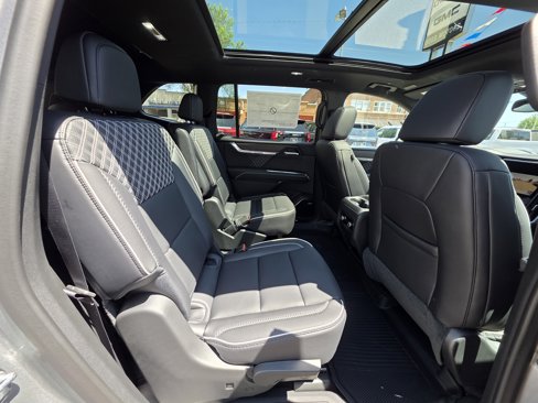 New 2025 GMC Acadia Denali w/ LPO, Floor Liner Package image 22