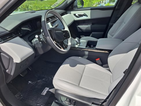 Used 2026 Land Rover Range Rover Velar Dynamic SE image 11