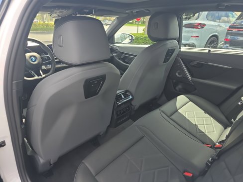 New 2026 BMW 550e xDrive w/ Executive Package image 12