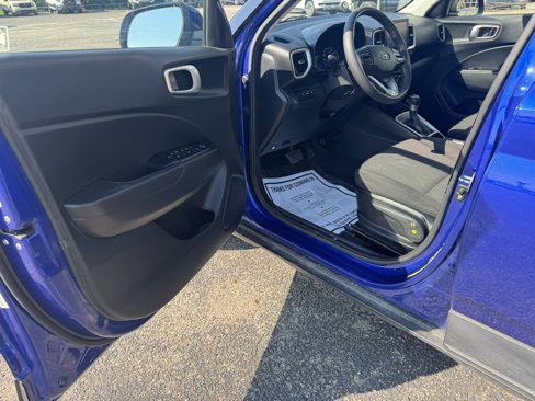 Used 2021 Hyundai Venue SE image 10