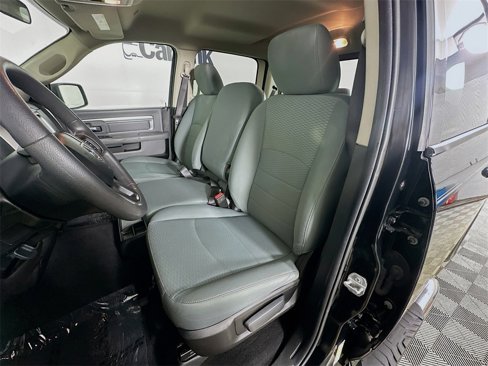 Used 2020 RAM 1500 Classic SLT image 19