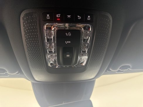 New 2026 Mercedes-Benz GLS 450 4MATIC image 16