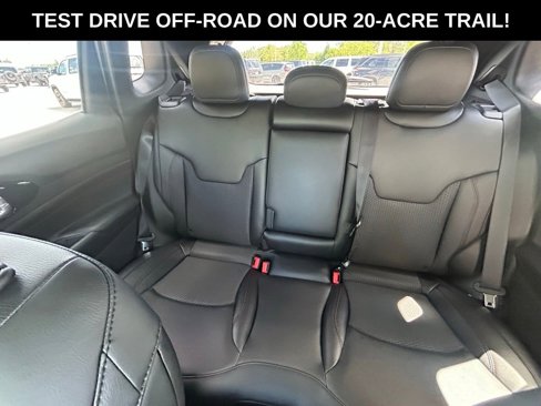 New 2025 Jeep Compass Trailhawk image 24