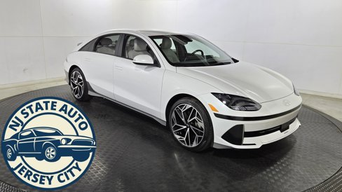 Used 2023 Hyundai Ioniq 6 SEL image 1