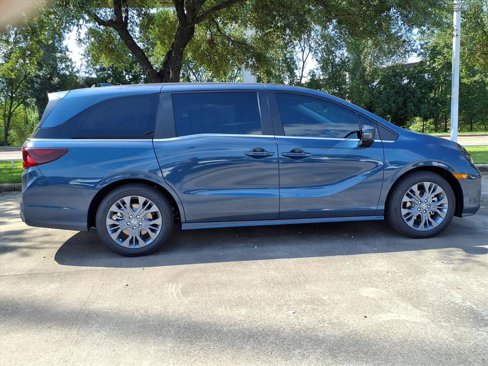 New 2026 Honda Odyssey Touring image 17
