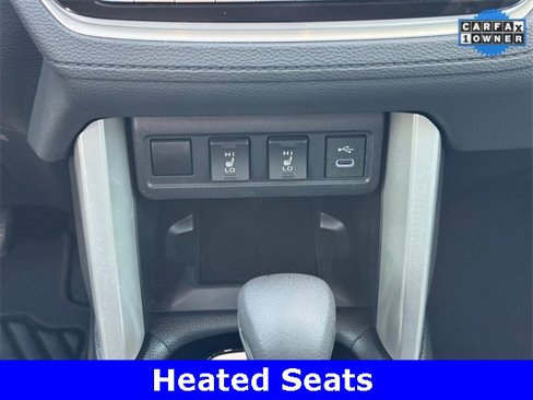 Used 2024 Toyota Corolla Cross XLE image 17