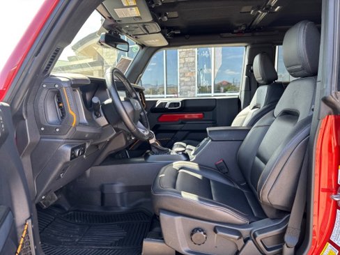 Used 2024 Ford Bronco Badlands image 9
