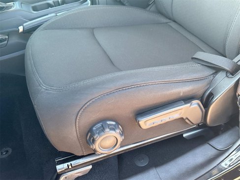 Used 2023 Jeep Wrangler Sahara image 24