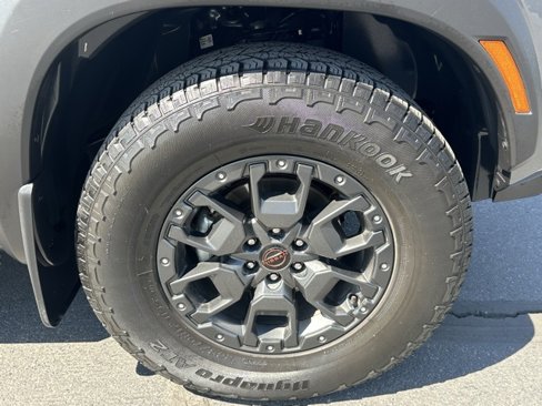 Used 2023 Nissan Frontier PRO-4X w/ Pro-4X Premium Package image 17