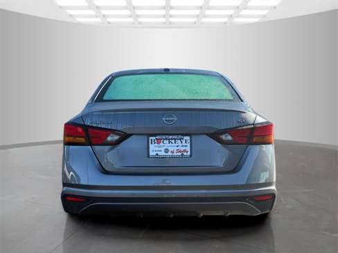 Used 2024 Nissan Altima 2.5 SV image 6