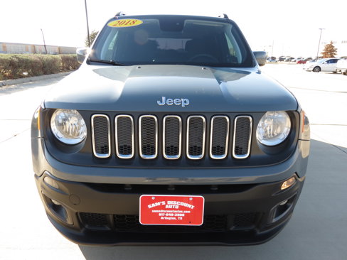 Used 2018 Jeep Renegade Latitude w/ Popular Equipment Group image 2